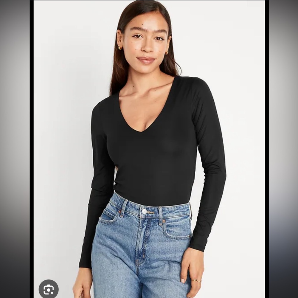 Old Navy Long Sleeve Modern V-Neck Long Sleeve